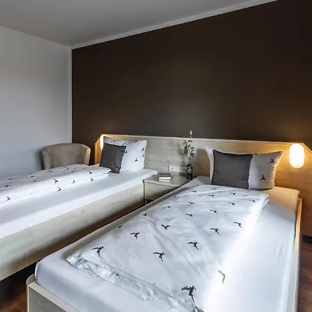 Brauereigasthof Hofmark فندق لينتِنغ